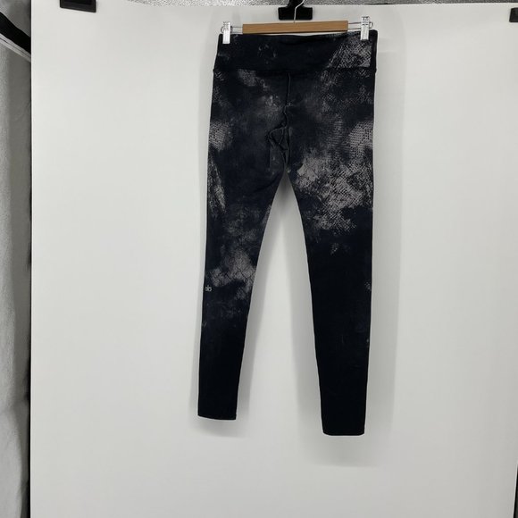 Alo Yoga Black Smoke Airbrush print leggings Med - Picture 7 of 14